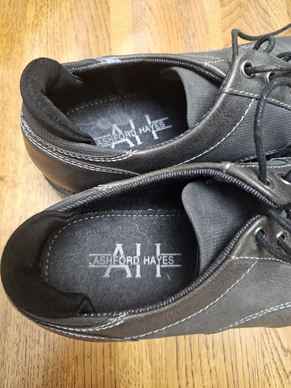 Men's Lace-Up Derby Shoes in Dark Gray